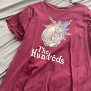 Hundreds tee